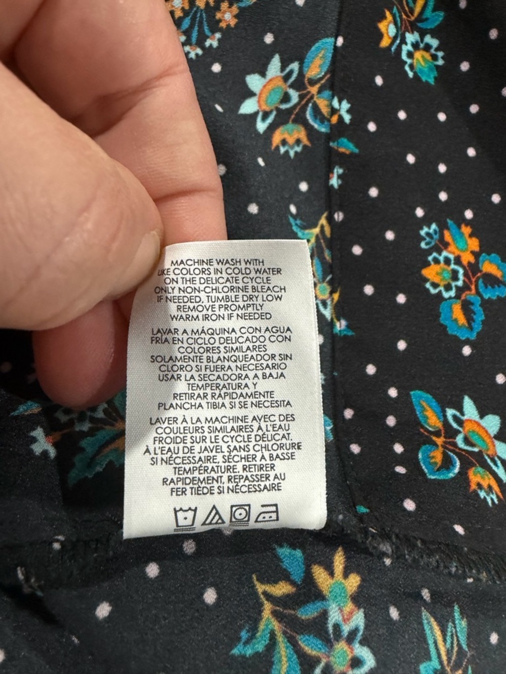 CAbi Black Sleeveless Floral Collared Pull-Over Blouse with Buttons - Picture 9 of 9
